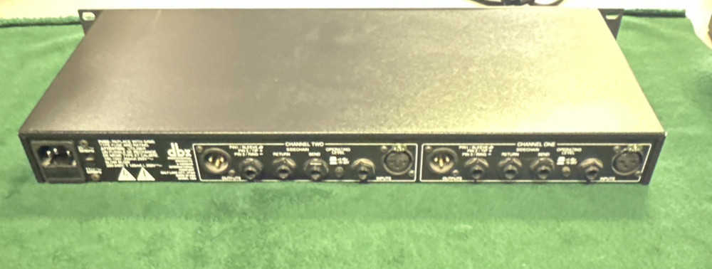 DBX 1066 Rack Mount Quad Compressor Limiter Gate DBX1066 2 Channel Used Tested