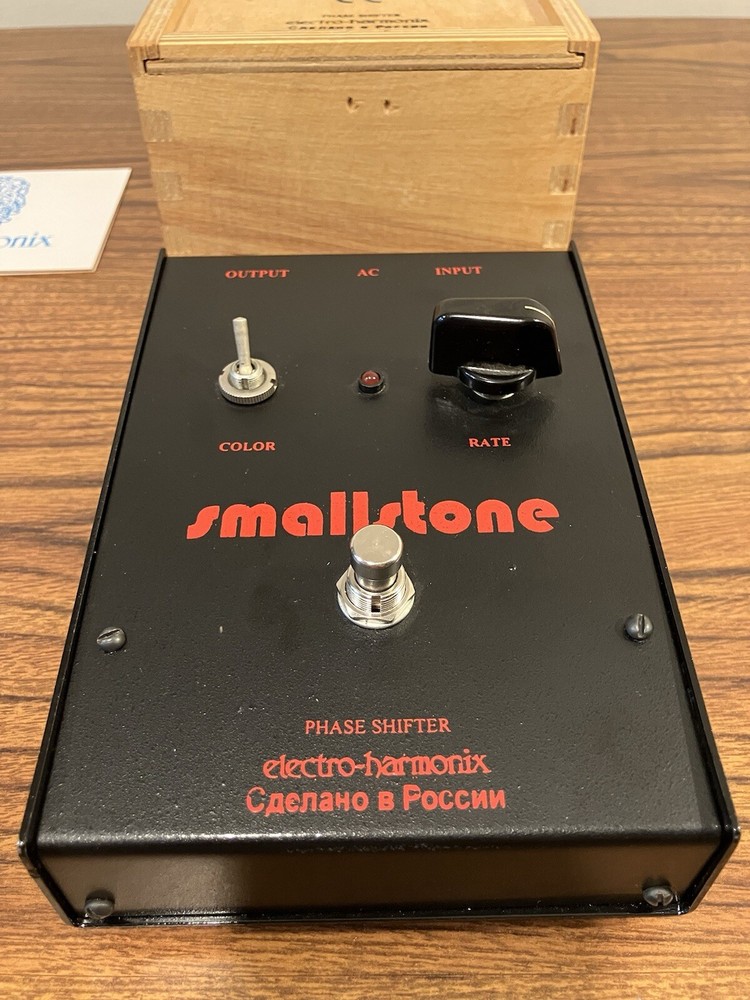 Electro Harmonix Sovtek Small Stone Phaser Shifter Effects Pedal Red Black W/Box