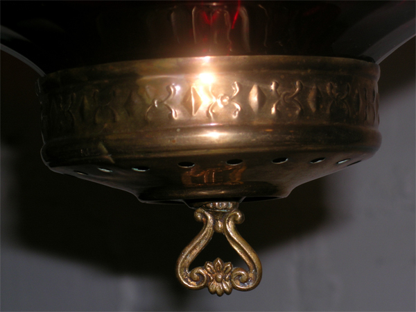 RUBY GLASS HANGING LIGHT