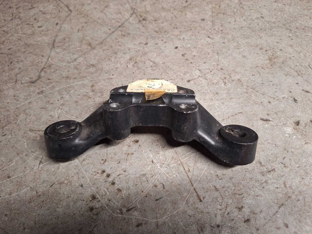 Yamaha YB100 - Top Fork Yoke Mount Bracket