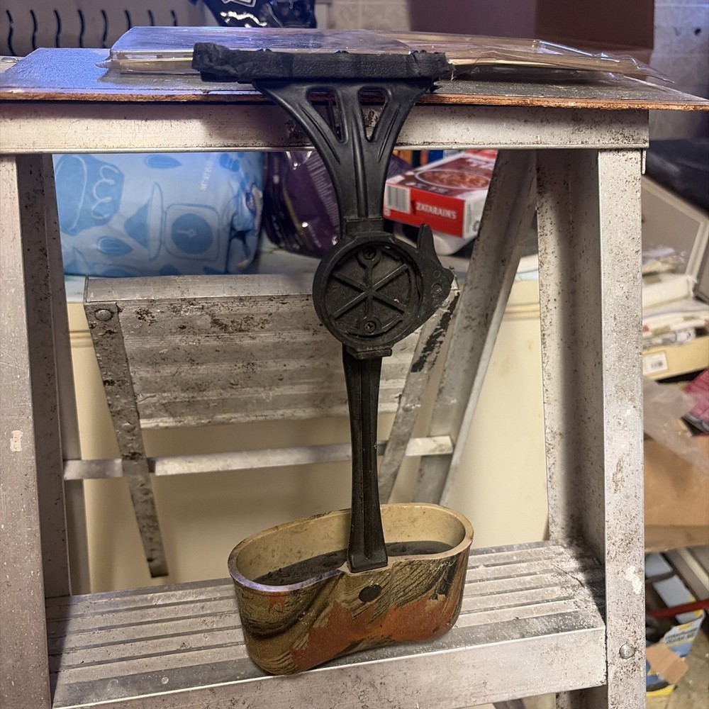 Man King Arrow Quiver