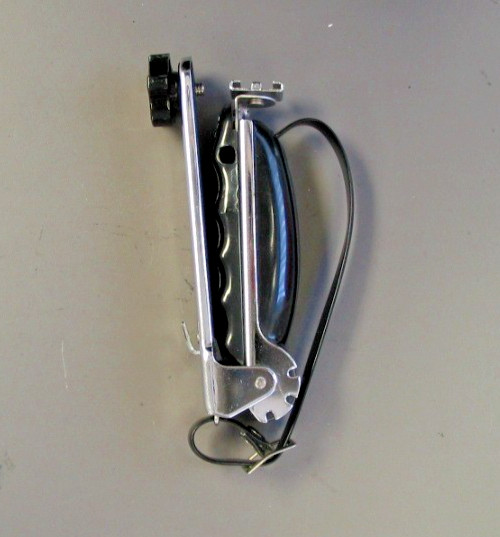 Rowi Camera Folding L Shaped Flash Brackets with Hand Grip and strap, Exc. Cond.