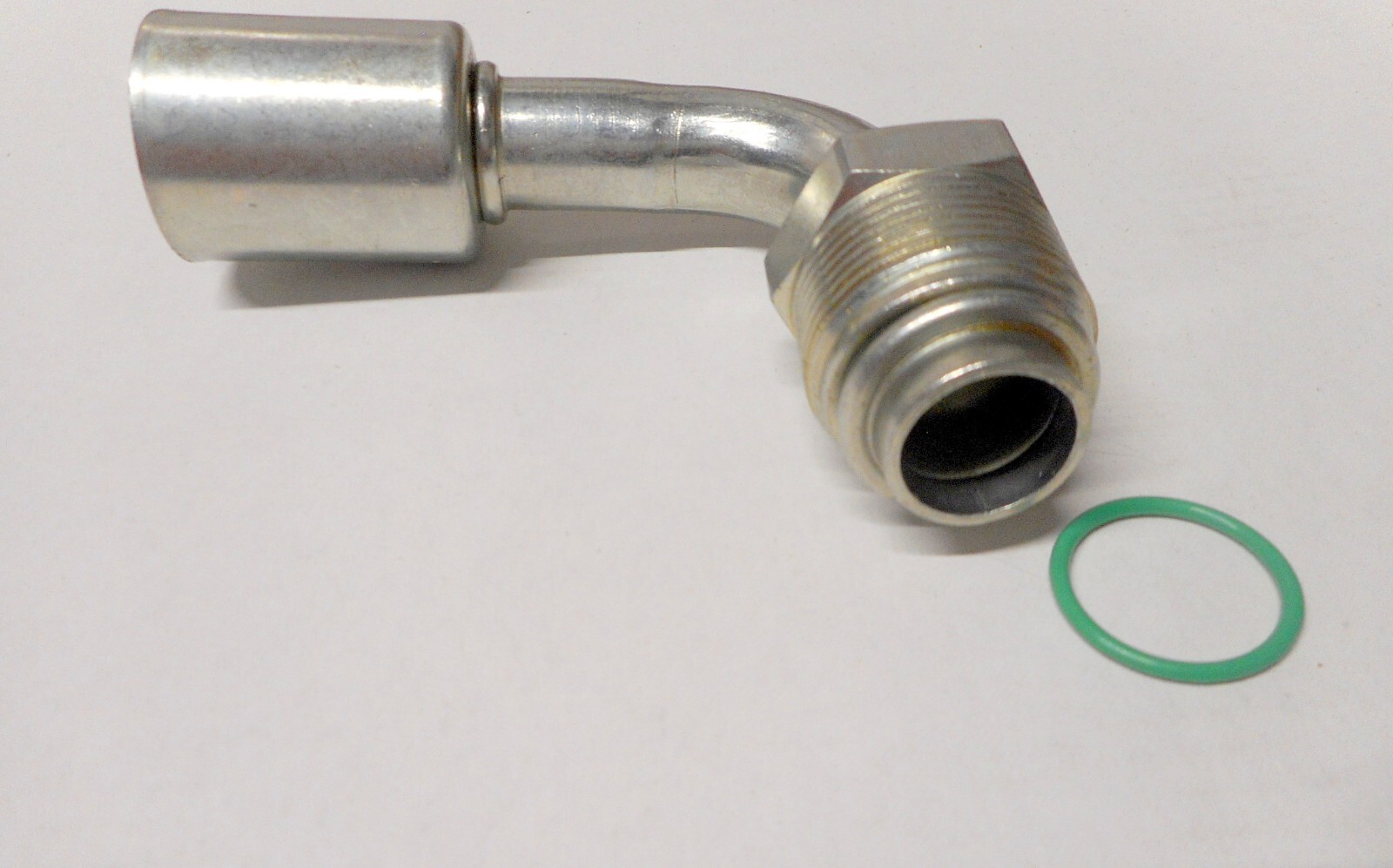 BEADLOCK A/C FITTING,STEEL,MALE O RING,90 DEGREE #12 FITTING,#10 HOSE 35S1430