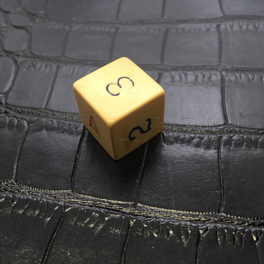 Vintage Bakelite PUT AND TAKE single dice with A TESTED