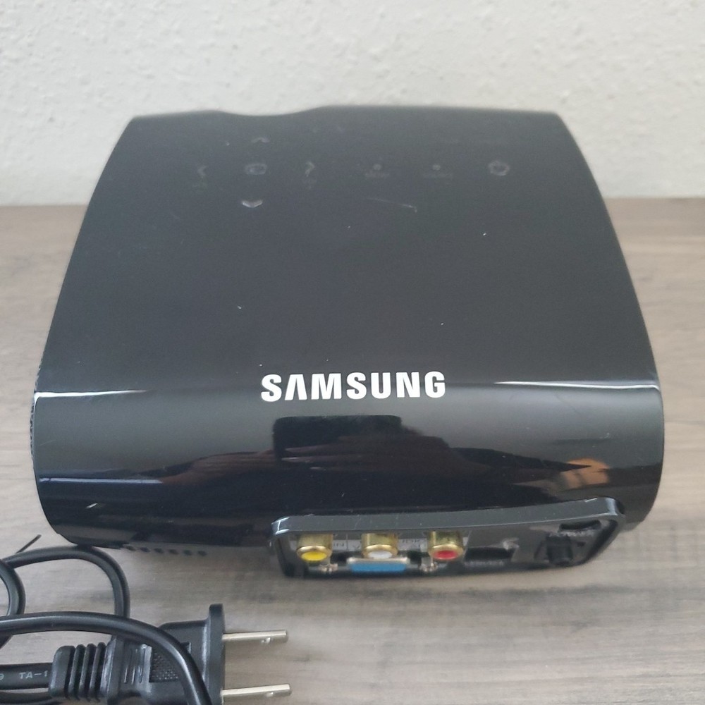 Projector Samsung SP-P400B With Plug No Remote