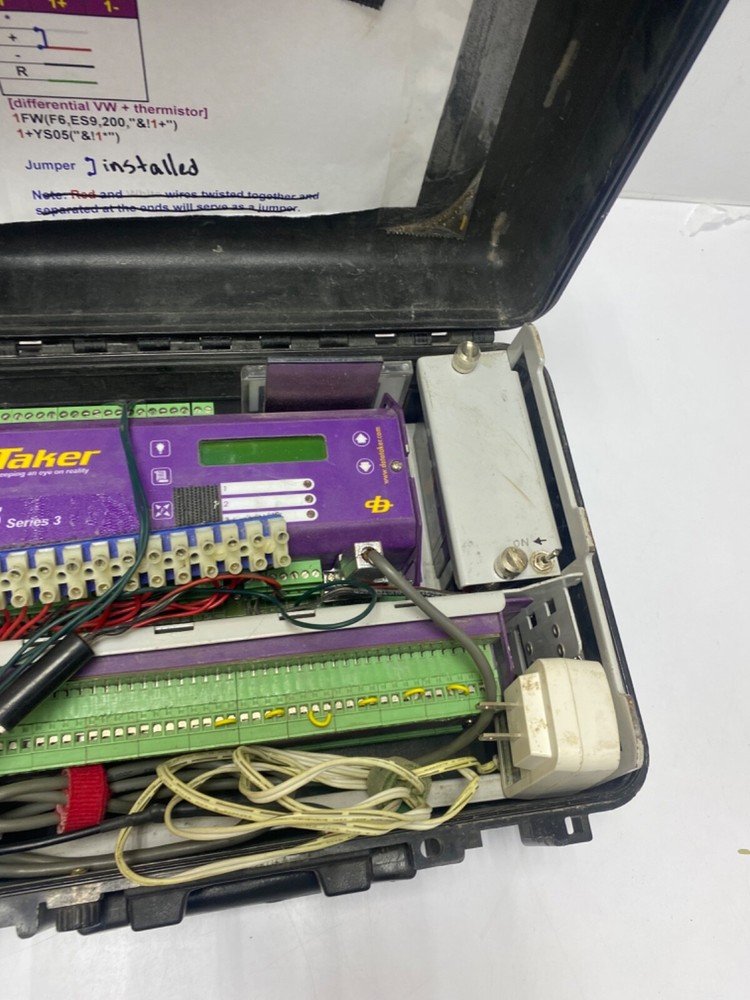 datataker dt615 seires 3 with case