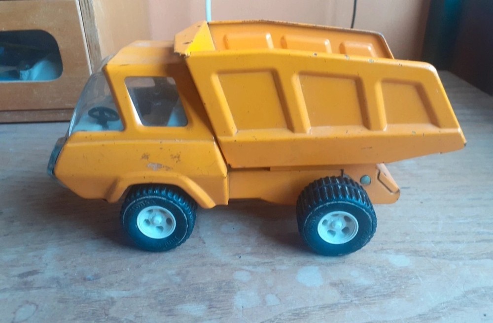 Tonka dump truck 70s