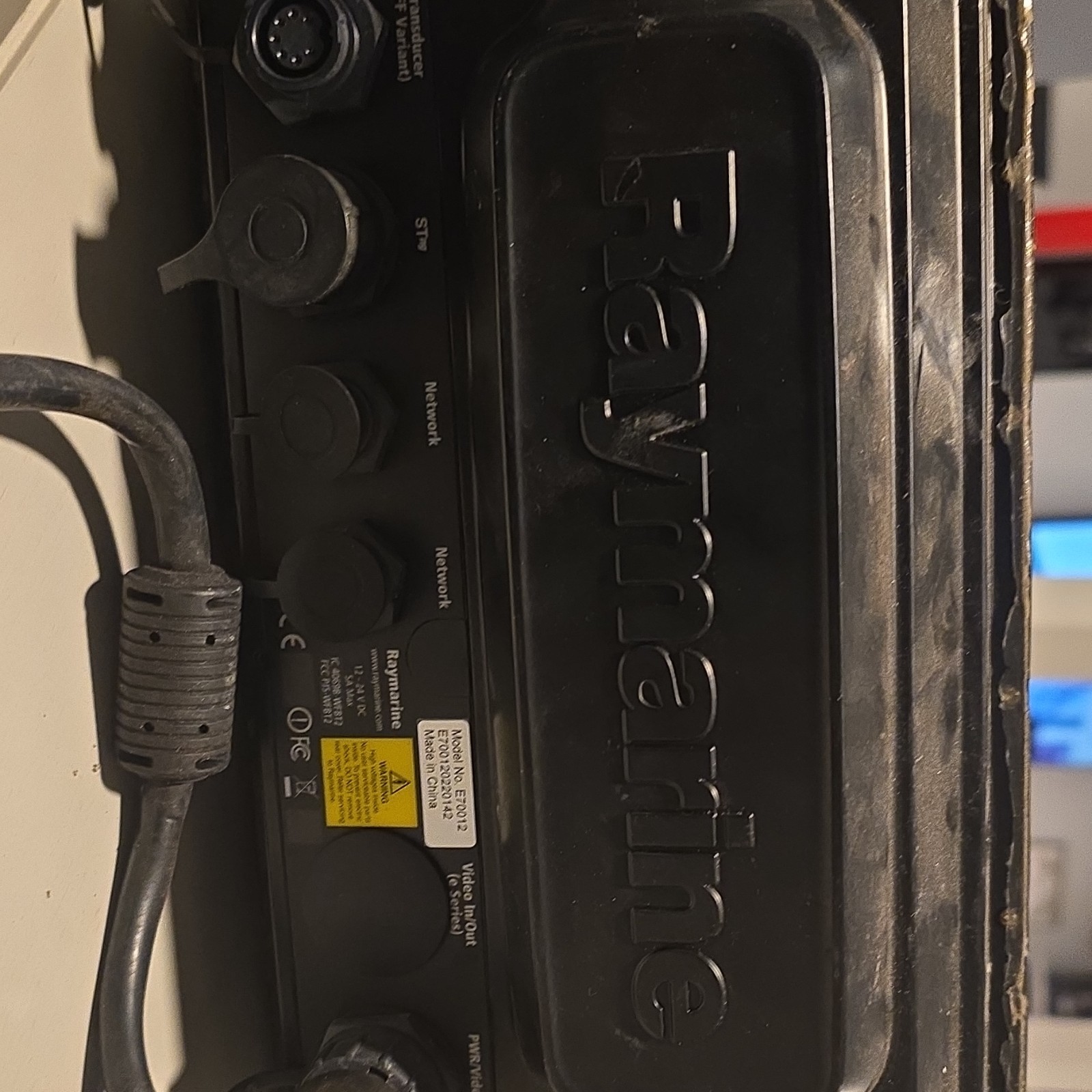 Raymarine E700012 Working Missing Plastics