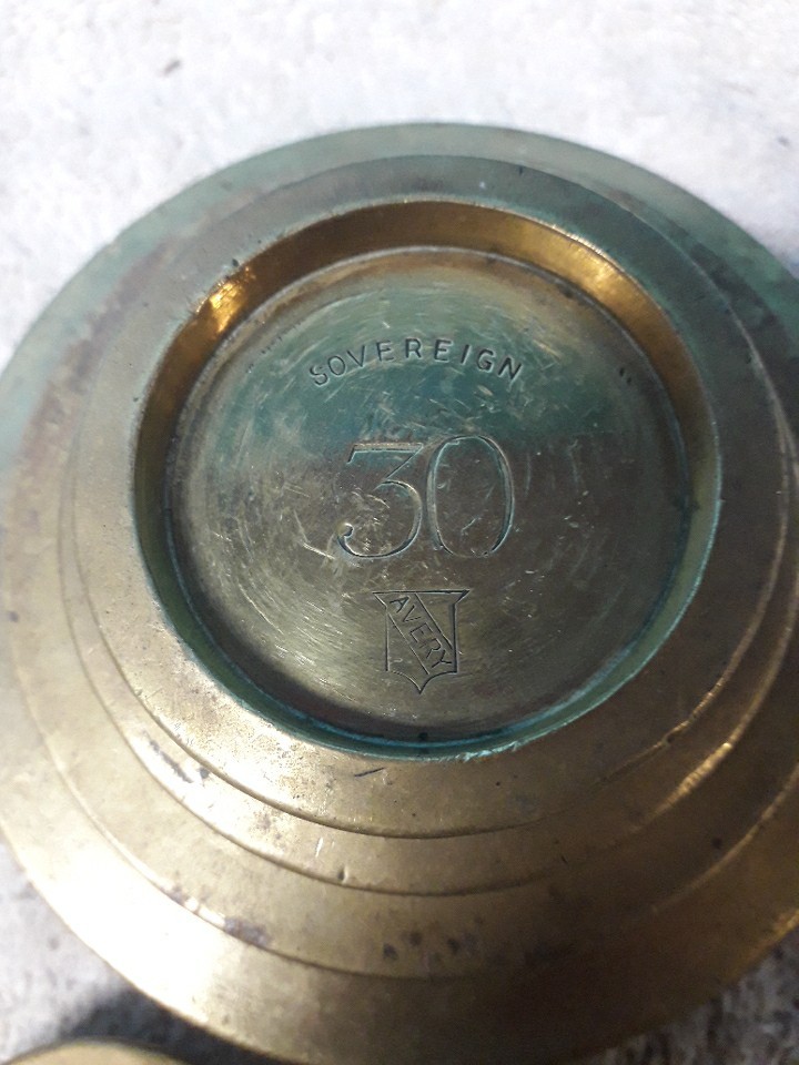 7 Vintage Solid Brass Stacking Sovereign Calibration Weights 2.9kg Gbs6