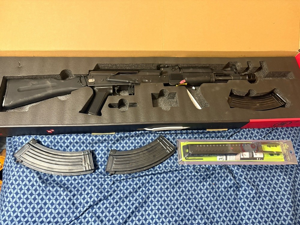 Airsoft AEG E&L AK104 brand new