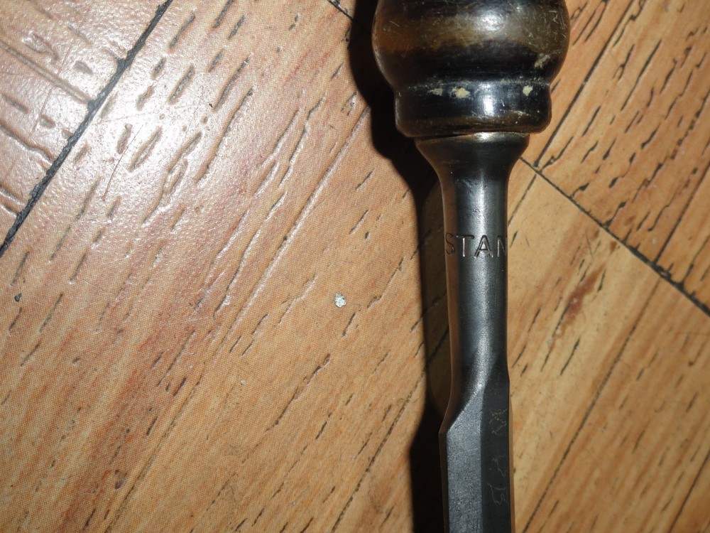 Vintage Stanley No.61 (7" x 1/2" Chisel