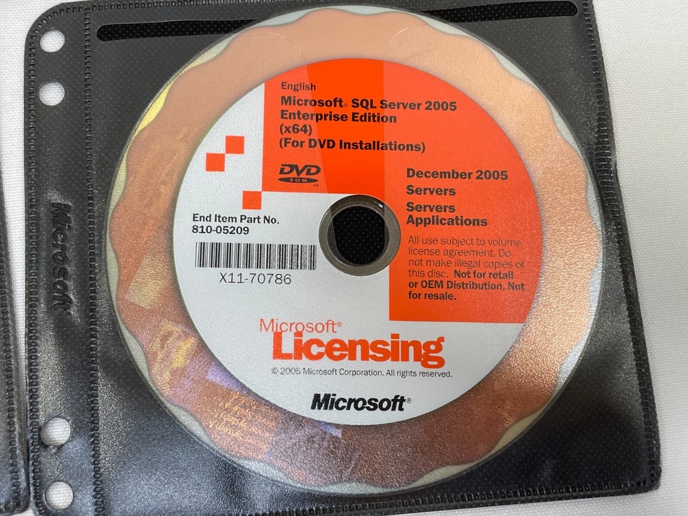 Microsoft SQL Server 2005 for DVD Installations Windows PC 6-Disc Set Software