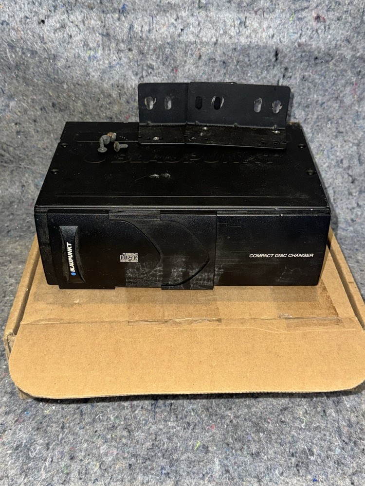 Blaupunkt AUDI CDC A08 10 CD Changer ONLY UNTESTED