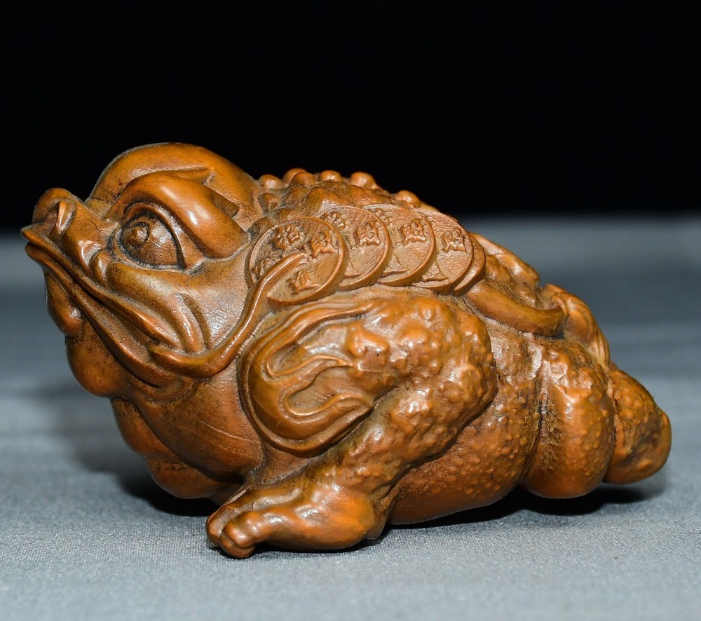 Exquisite Small Leaf Boxwood Golden Toad Handle