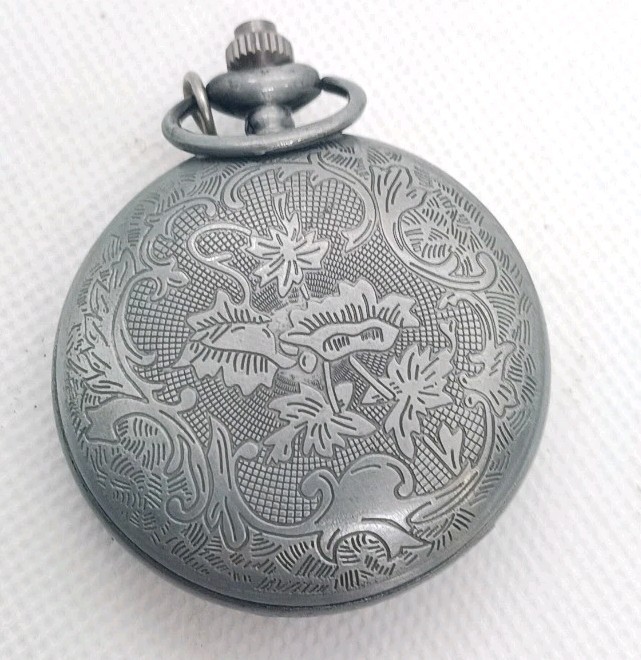 Vintage Style Quartz Pocket Watch Hunter Case Ornate Floral New Battery Works