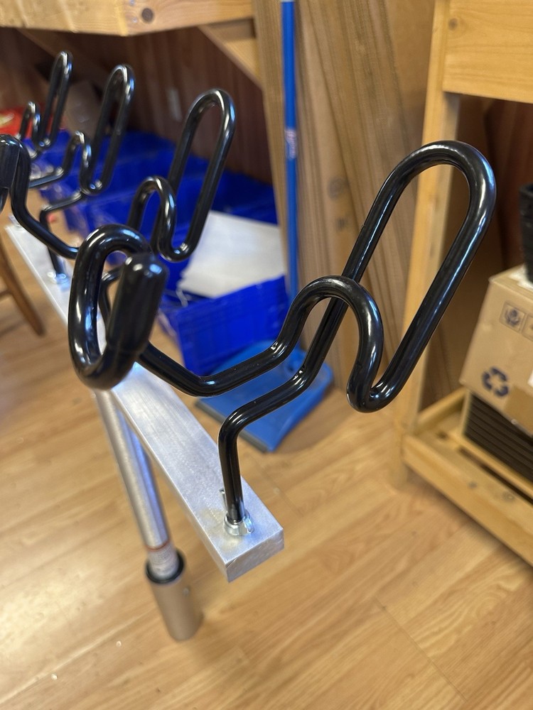 24 Inch T Bar With 22 “Post And 4 Dual Angle   Holders & 2-3/8 Locking Bottom*