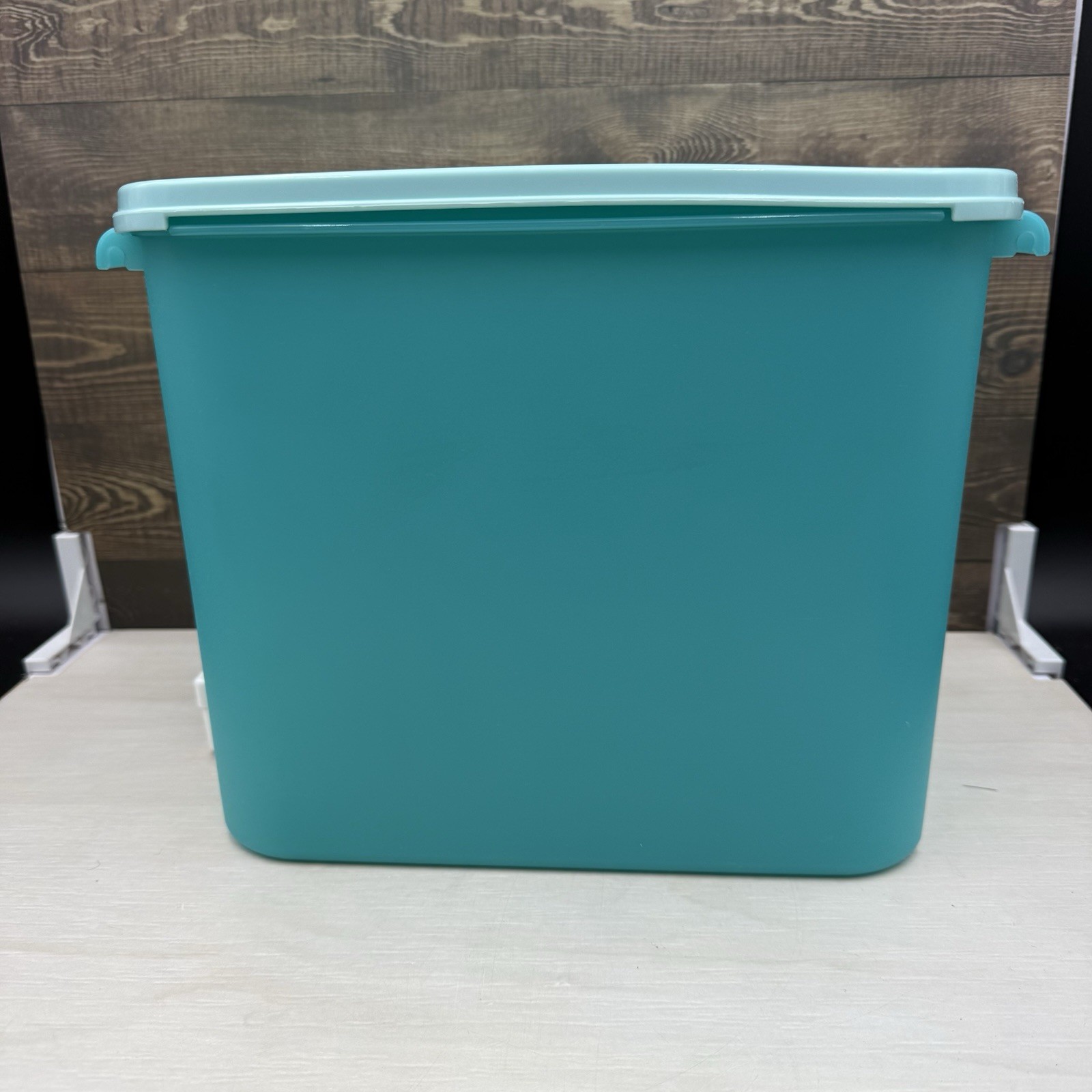 Tupperware Aqua Beverage Water Dispenser 8.7L 36cup Serveware Drinkware Storage