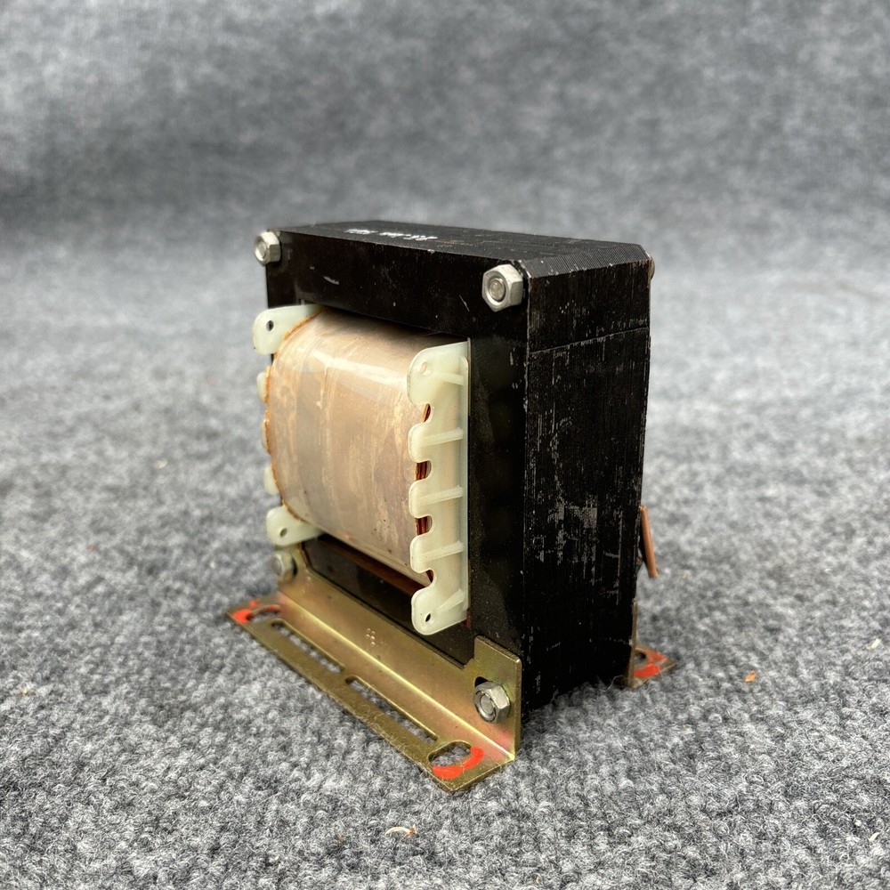 Ulton Universal transformers, type UE 5 120 VA M 102/36.5 Used