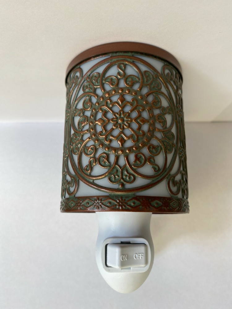Wax Warmer Wall Plug-In Swivel Mount