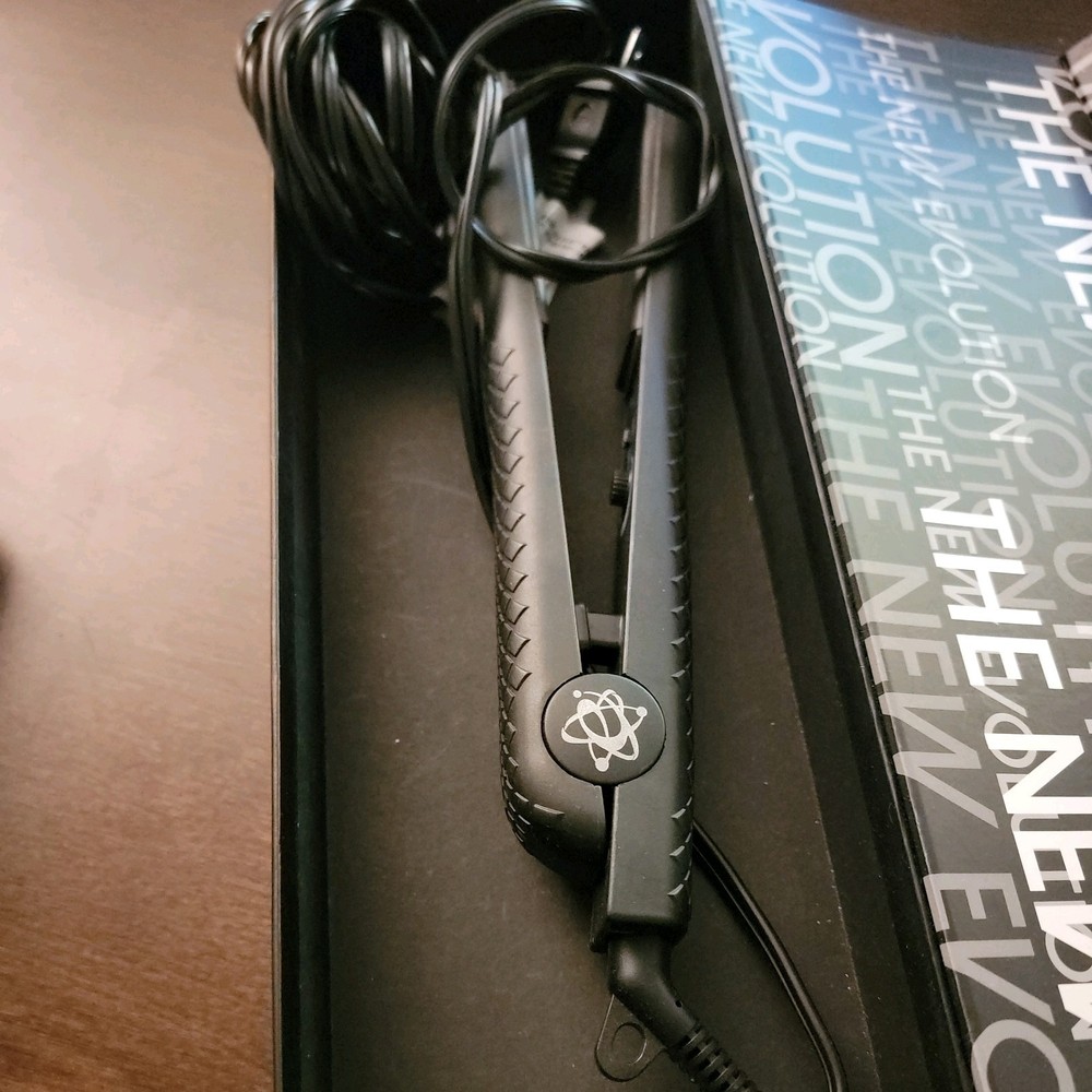 Evalectric Ultra Turbo Styler - 1.25" Ceramic Flat Iron - With Serum!