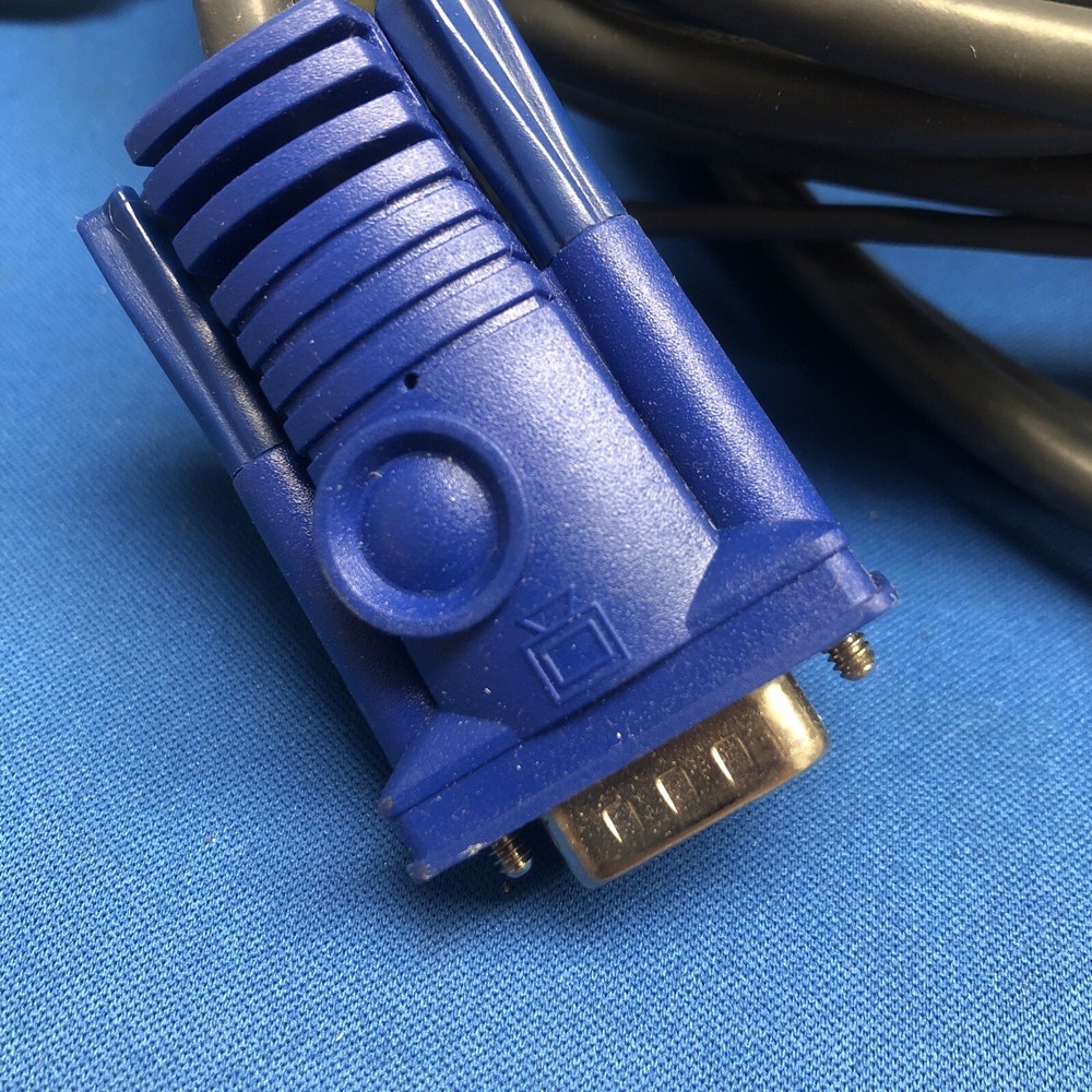 MINT IOGEAR (GCS24U) 4-Ports External KVM switch USB