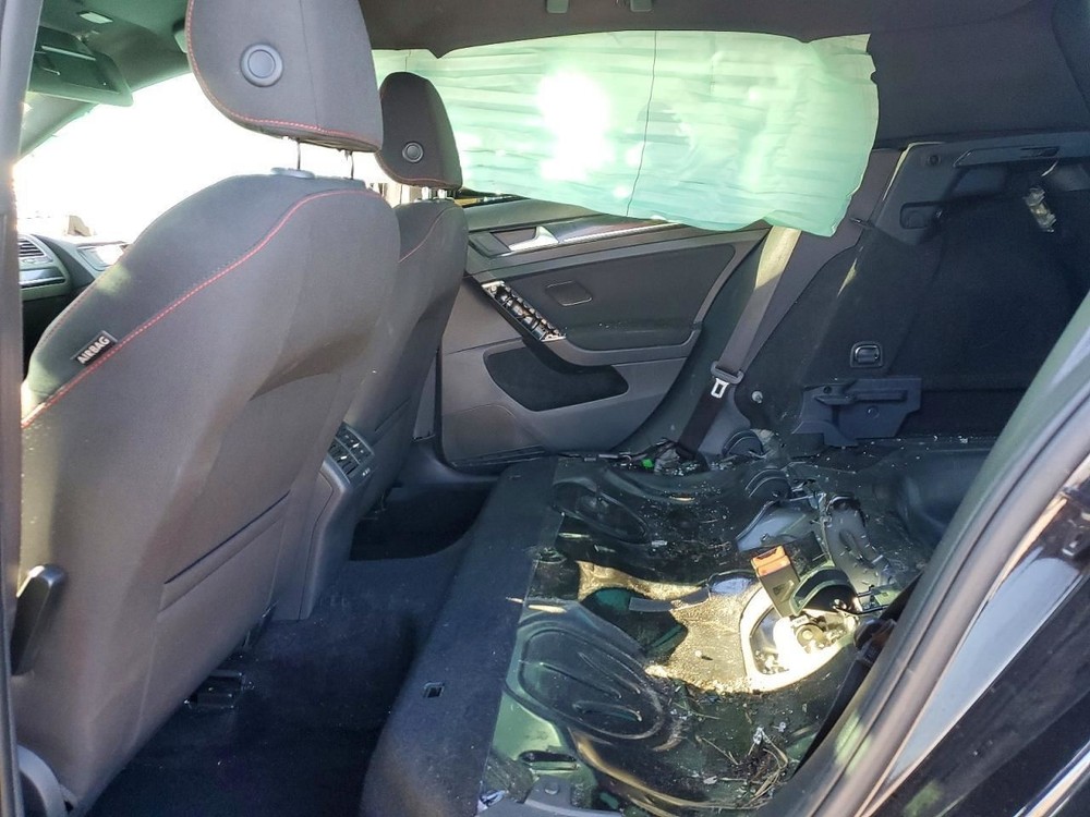 GTI 2017 Glove Box 5006127