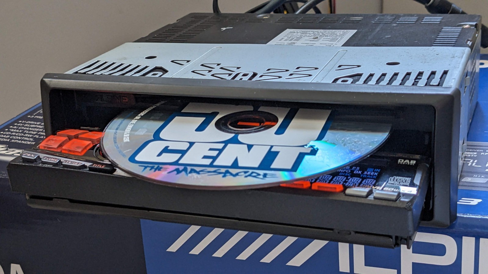 ALPINE CDA-7893R Car CD MP3 Receiver MediaXpander 4 X 60 WATT + BLUETOOTH