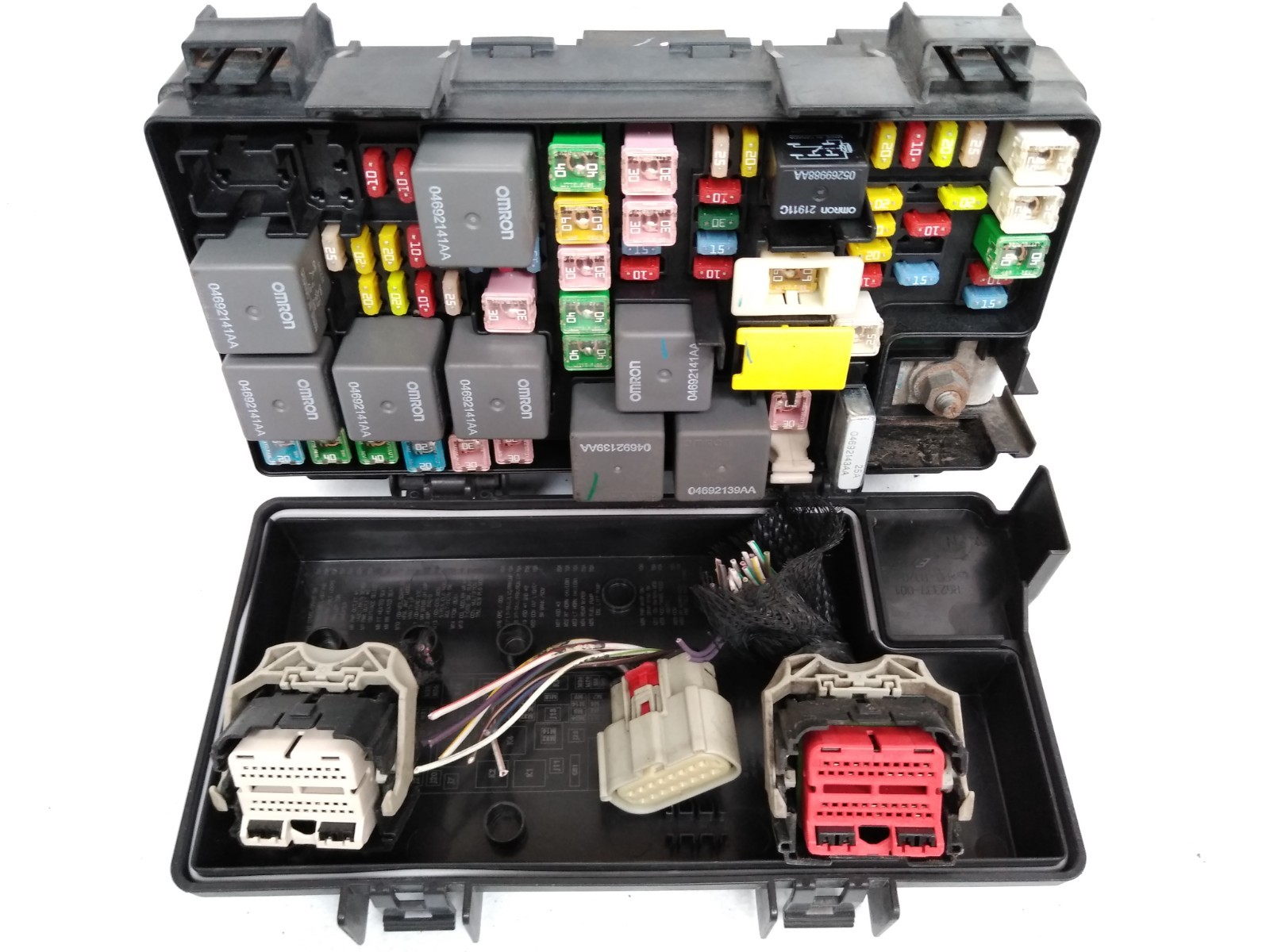 56049720AS Chrysler 2008 2009 Town & Country Fuse Box Grand Caravan TIPM OEM B2