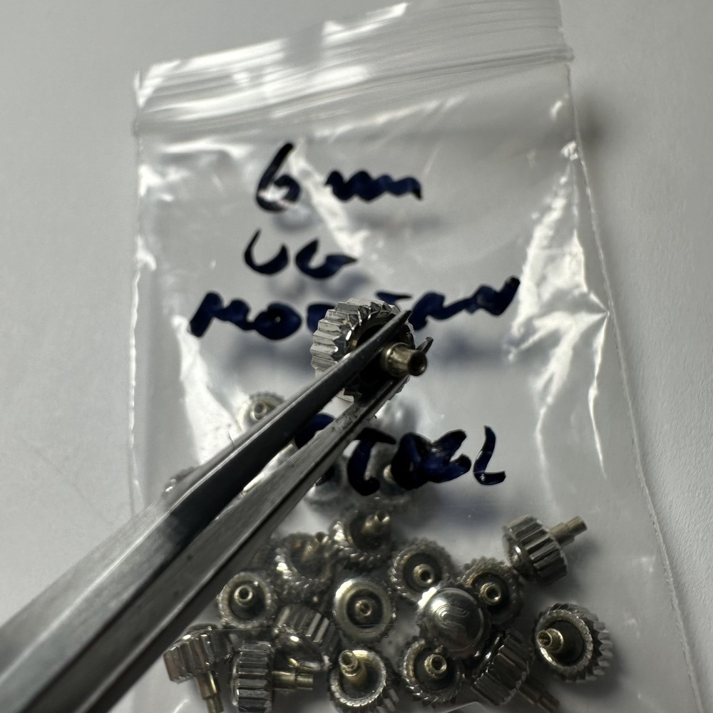 Universal Geneve Modern steel 6mm crown