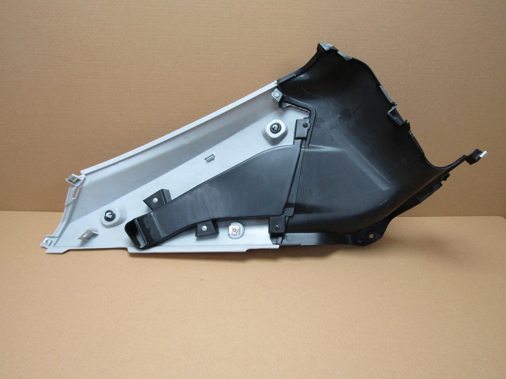 E-Max VS1 2022 1,733 miles right side fairing panel (12533)