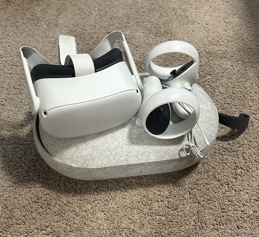 Oculus Quest 2 Virtual Reality Headset