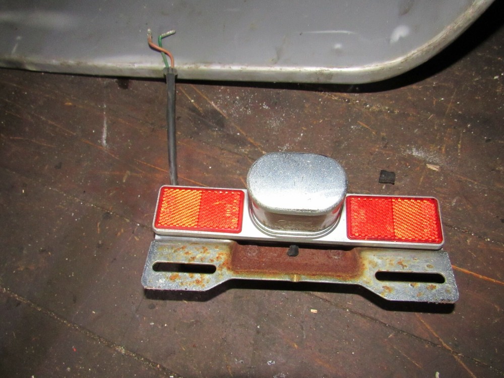 1984 honda vt700 shadow license plate light bracket