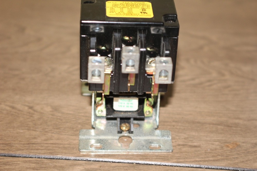 SERVICE FIRST HVAC PART CTR1289 Definite Purpose Controller 110/120V 3 POLE 173