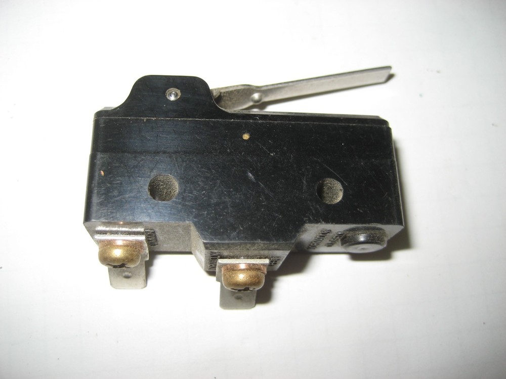 NOS Vintage Micro Switch YA-2RV0038-D5-J