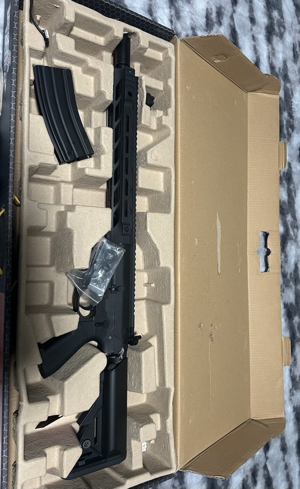 AIRSOFT GUN Comes With Everything Shown