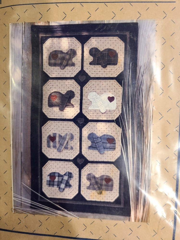 Quilting Pattern Lot of 5 patterns. Christmas. Bunnies. Bears. Patchwork.