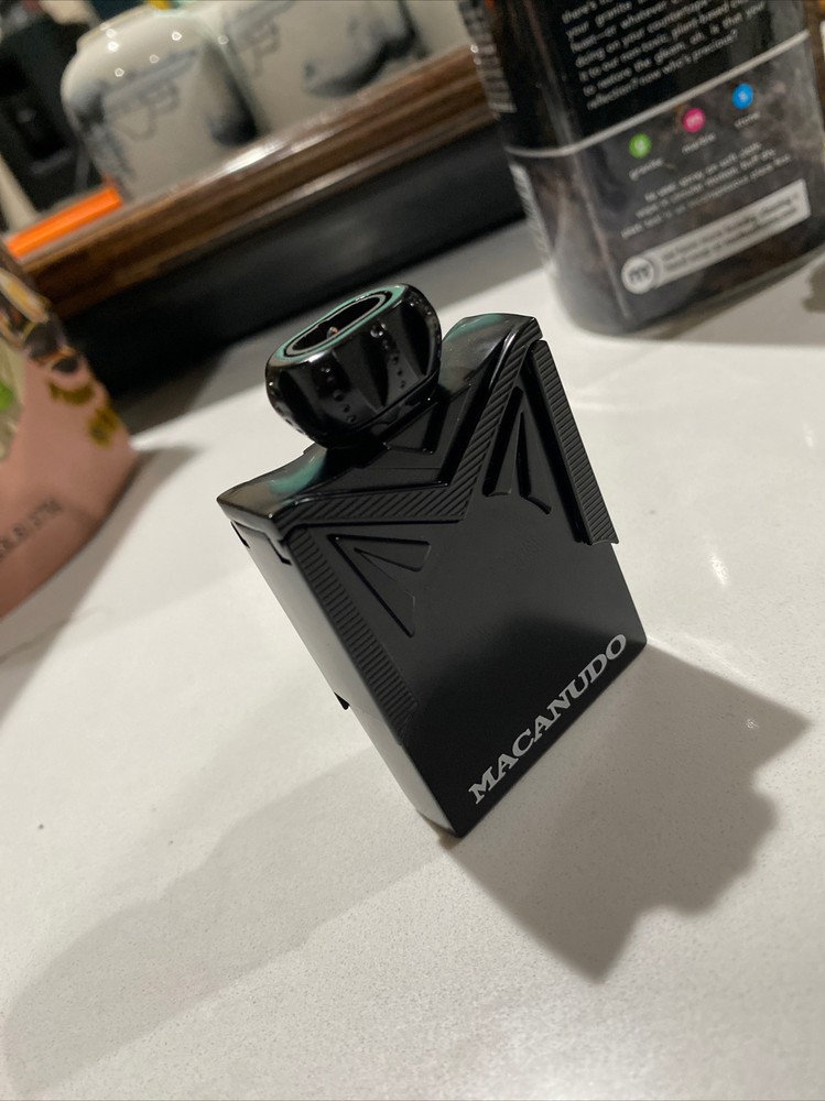 MACANUDO BLACK M DOUBLE TORCH LIGHTER