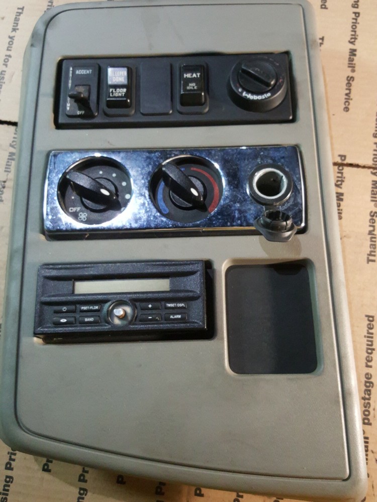 International PROSTAR Sleeper Control  Panel XS386387