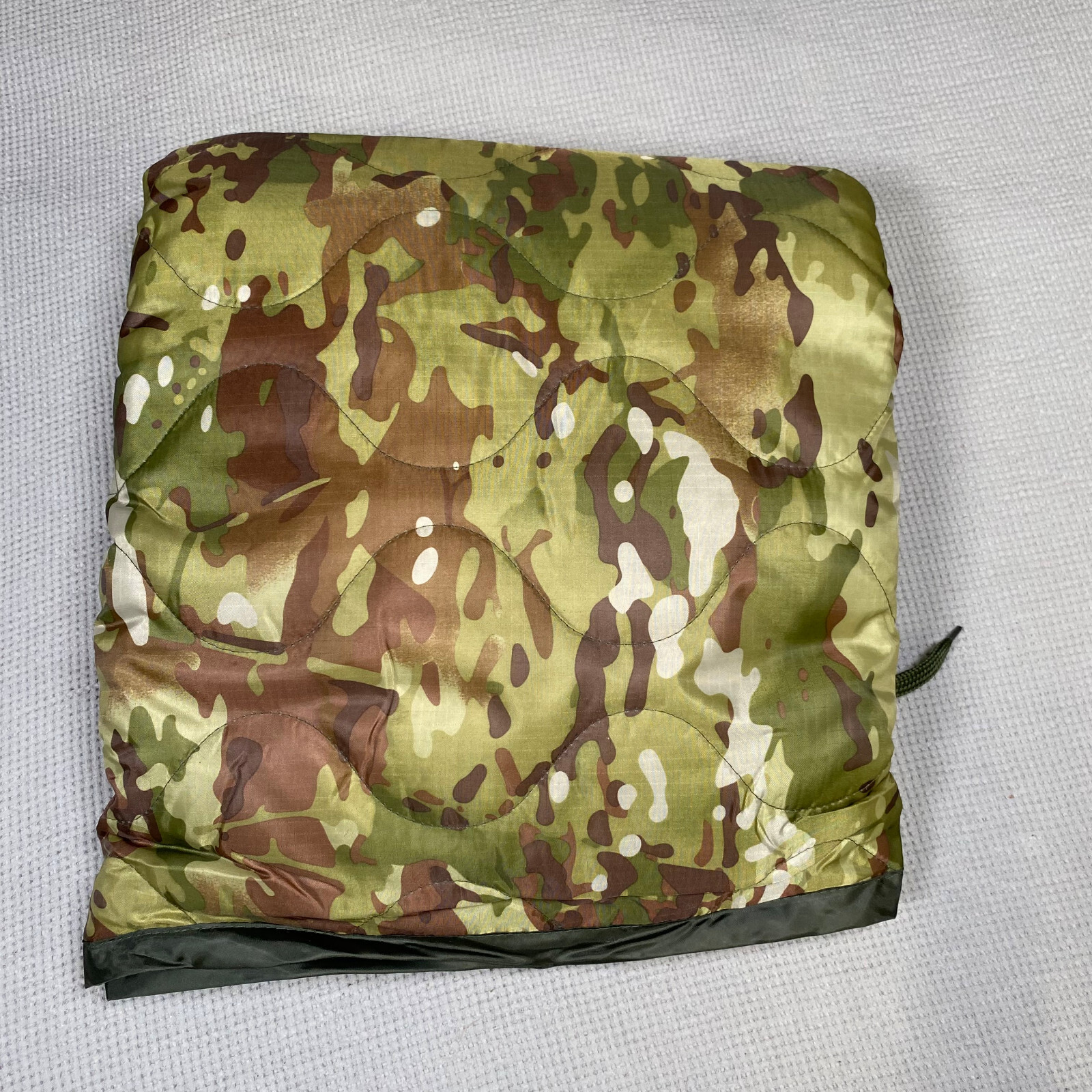 Poncho Liner Woobie OCP Multicam USGI Style with Stuff Sack Red Rock