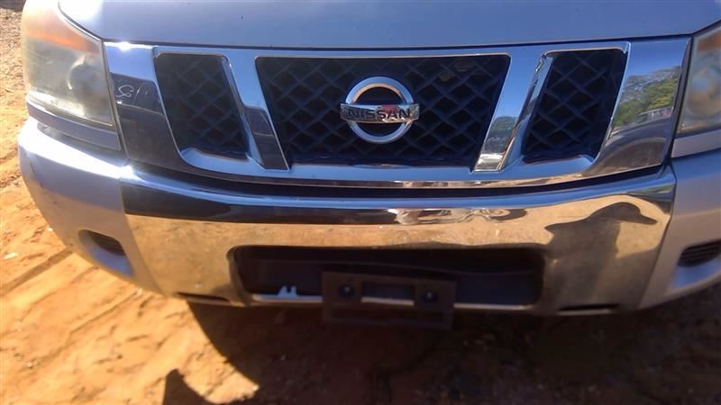 TITAN 2010 Fuse Box Cabin 624696