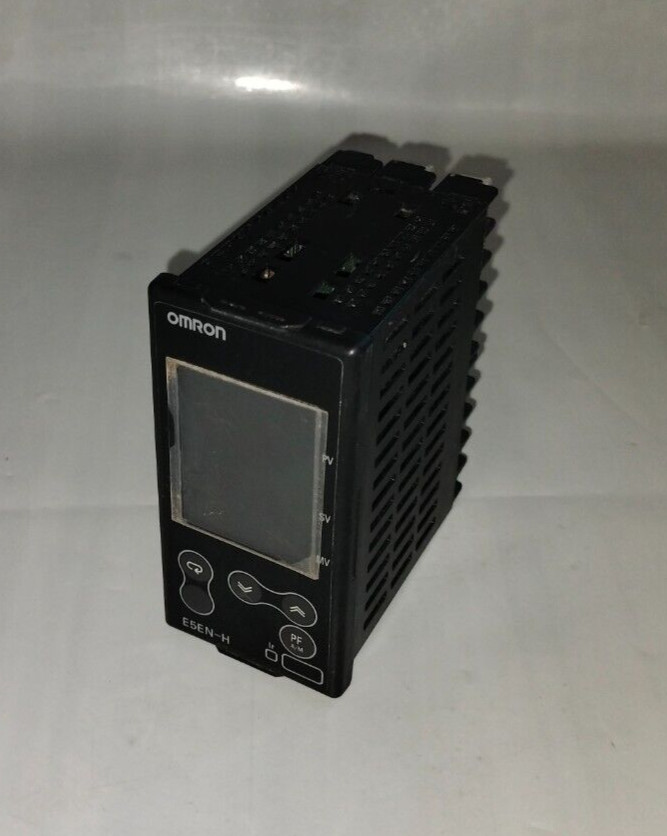 Omron E5EN-HAA2HBM-500 E5ENHAA2HBM500 Digital Temperature Controller