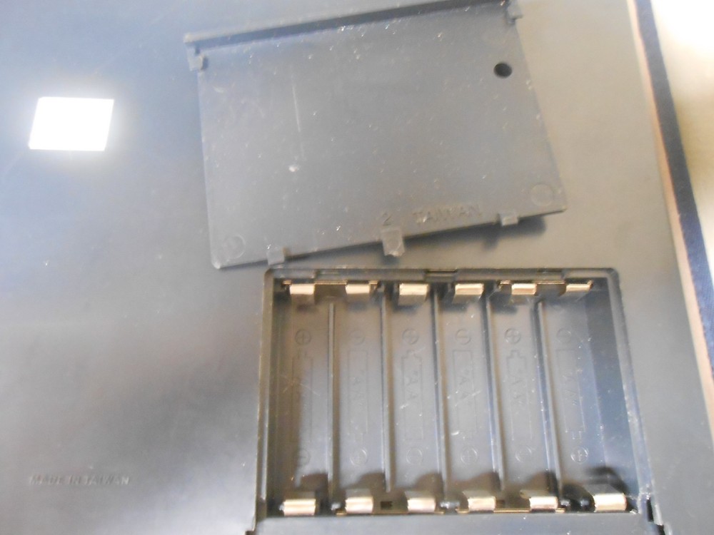 Vintage Science Fair 200 in One Electronic Project Lab - Untested please read