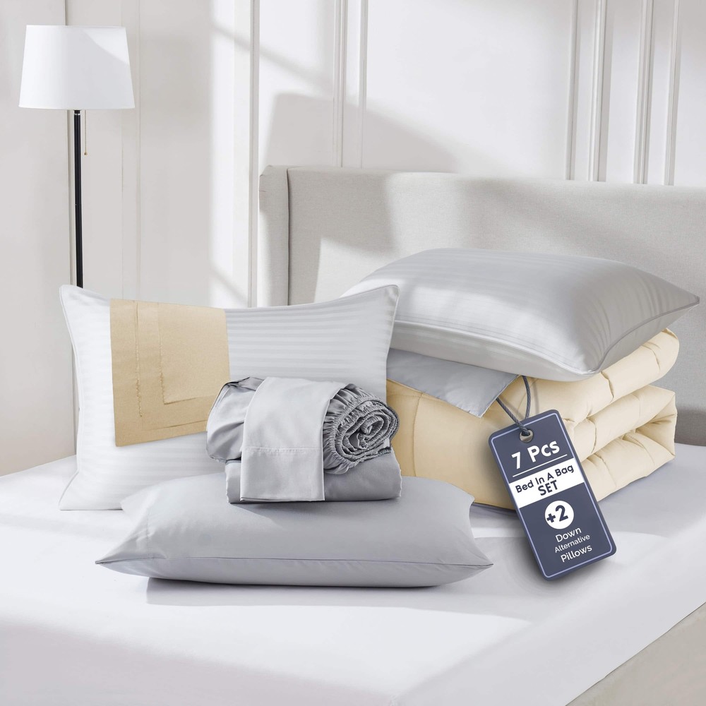 Double brushed Microfiber Reversible Bed In a Bag with Down Alternative Pillow