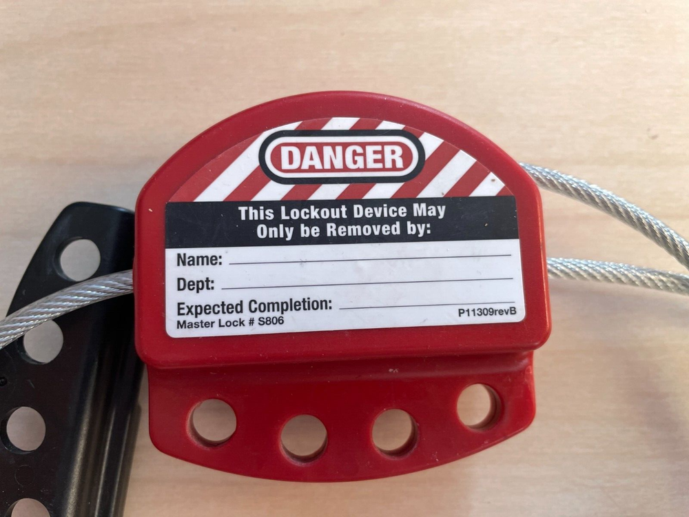 Quantity 5--MASTER LOCK S806CBL3 Adjustable Cable Lockout, 3 ft