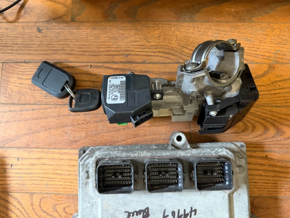 2009 HONDA ODYSSEY OEM Engine Computer Module ECM RGW-A01 Ignition Switch & Key