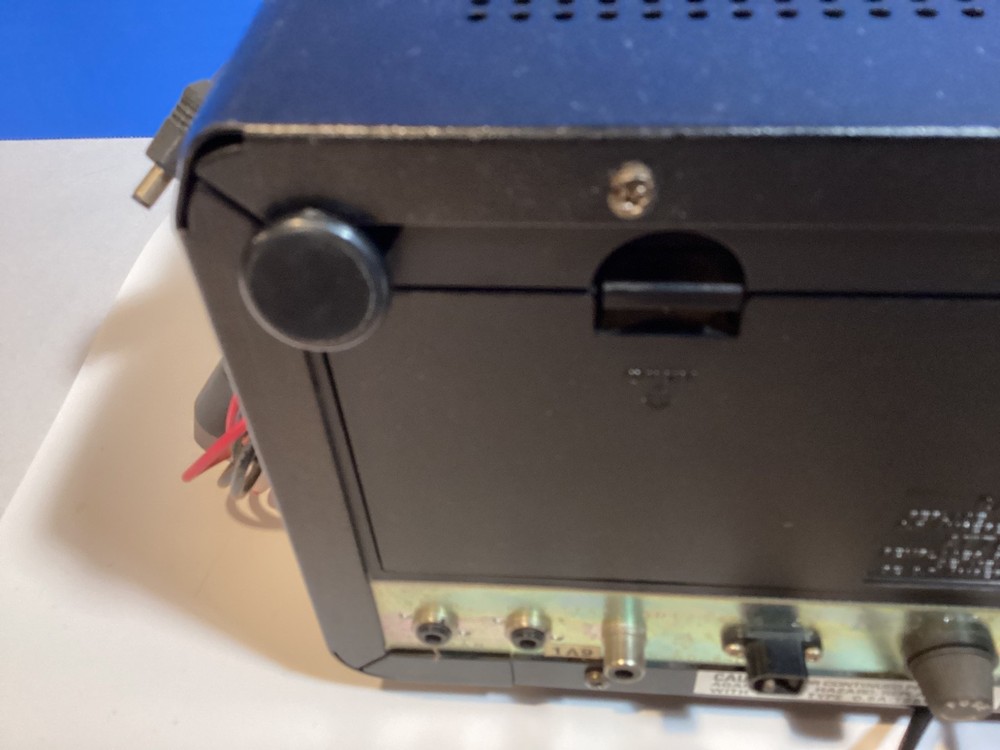 Realistic DX-300 Quartz Communication Base Station Ham RadioReceiver Untested