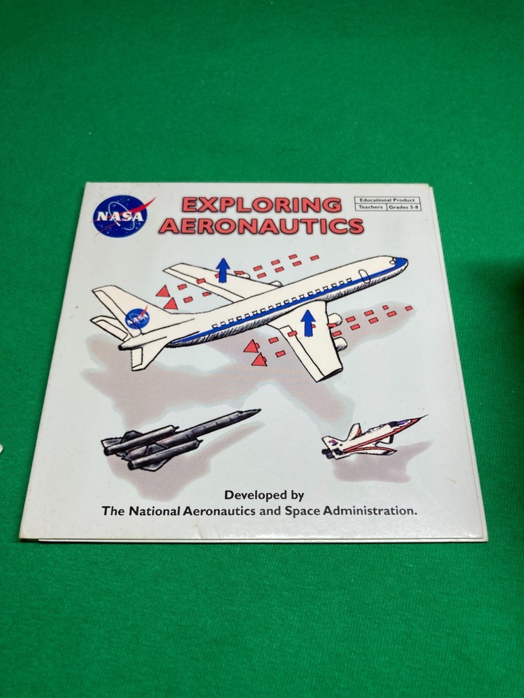 NASA Exploring Aeronautics CD ROM Educational Software Grades 5 to 8 VTG