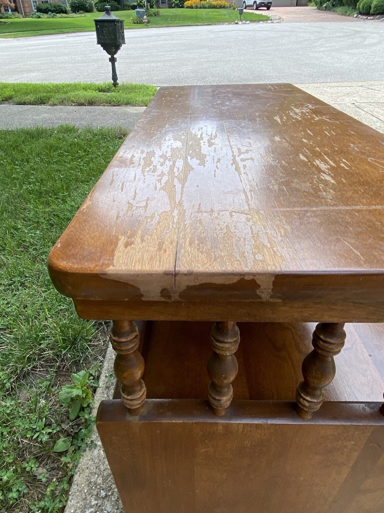 Ethan Allen Heirloom Maple Nutmeg End Table