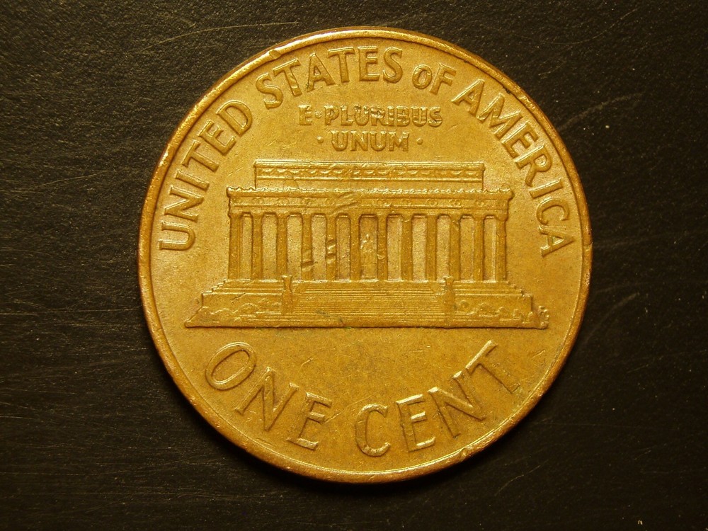 1961 ONE LINCOLN MEMORIAL CENT #85