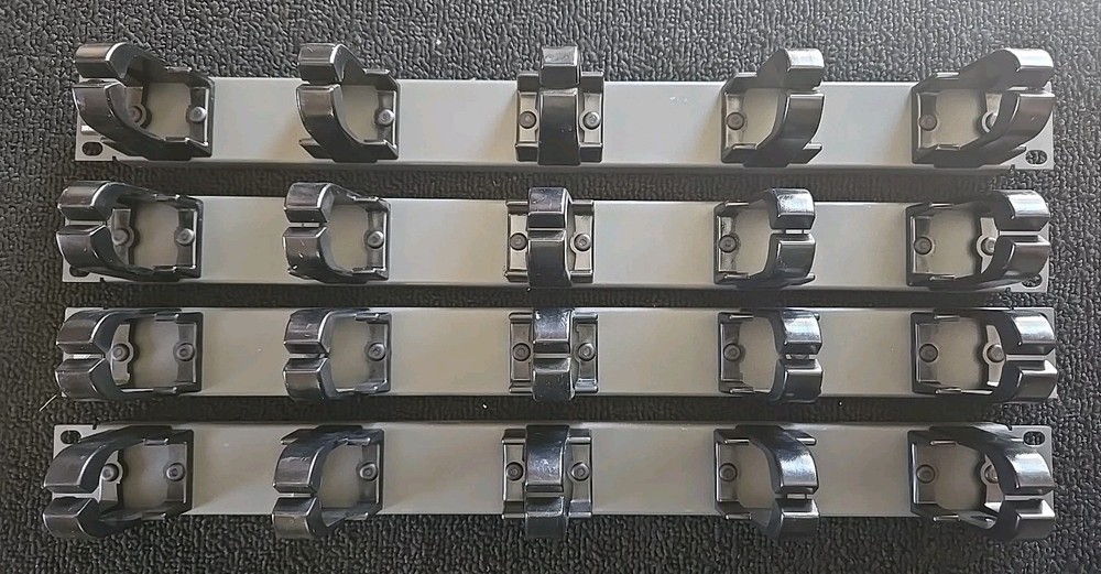 Qty 1) Mod-Tap Cable Management 1 Rack Unit Server Computer Networking